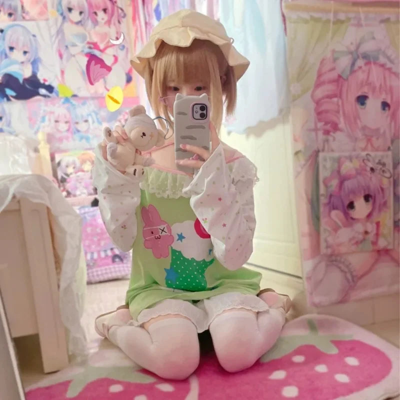 Kawaii Green Cartoon Graphic Long-Sleeve Top