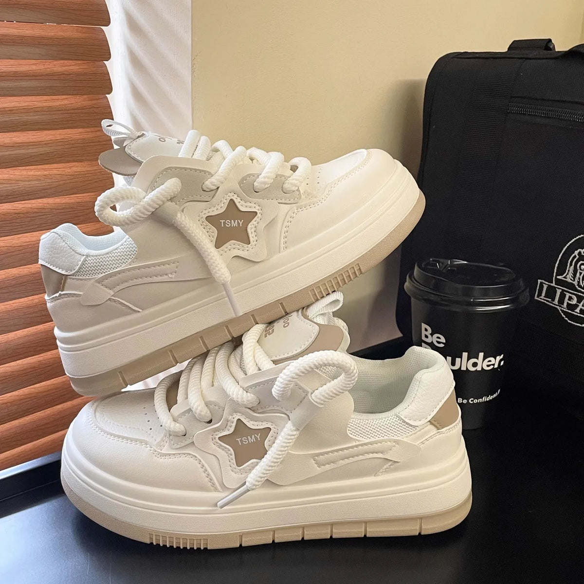 Kawaii Women's Star Detail Platform Sneakers - Lace-Up