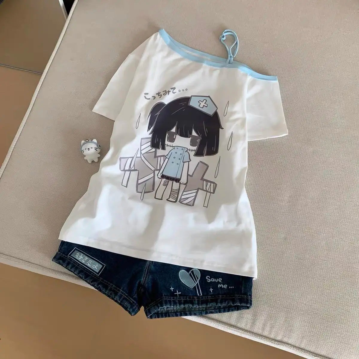 Women's Kawaii Cat Graphic Short-Sleeve T-Shirt